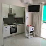 A Casa Vostra 公寓 圣雷默