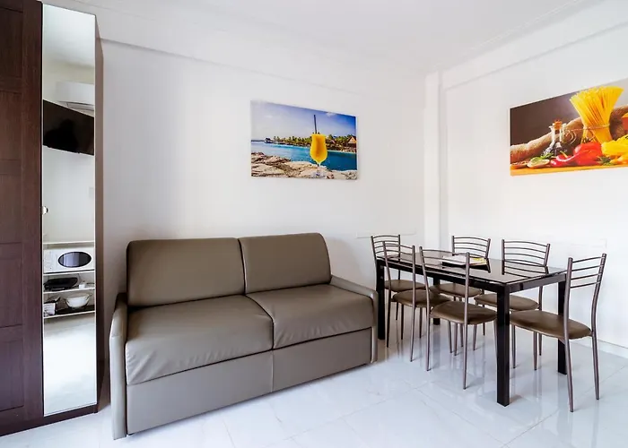 A Casa Vostra 公寓 圣雷默